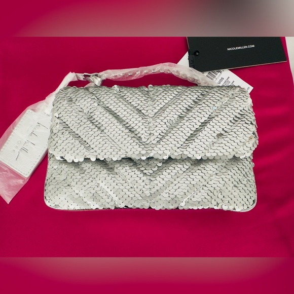 Nicole Miller - Small Silver Sequin Bag Adjustable Silver Shoulder Chain MSRP$50 - Picture 1 of 8